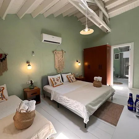 Hanole Macaron * Ayvalı