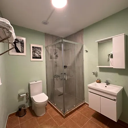 Hanole Macaron Pensión *