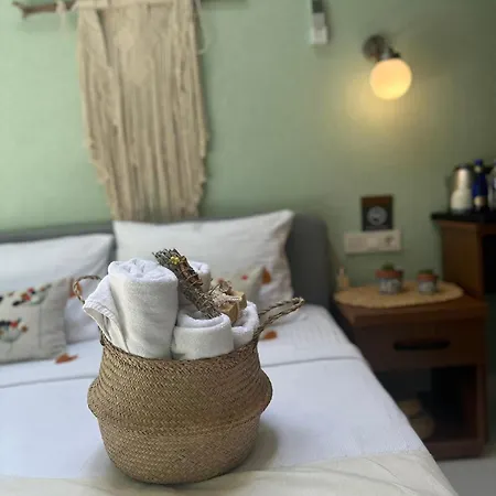 Pensión Hanole Macaron Ayvalı