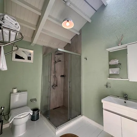 Pensión Hanole Macaron Ayvalı