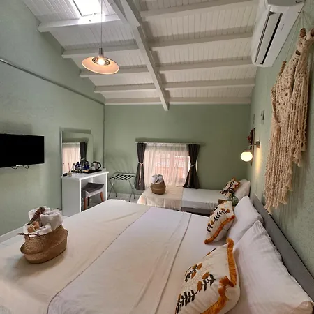 Hanole Macaron Guest house Ayvalik